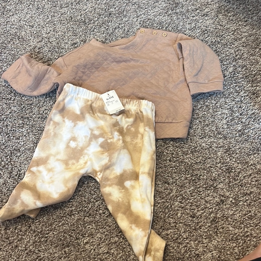 Baby boys 6-9 month 2 piece Grayson Collective outfit **NWT**